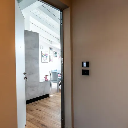 Ferienwohnung Attico 32 Charme&Relax Bergamo Exterior foto